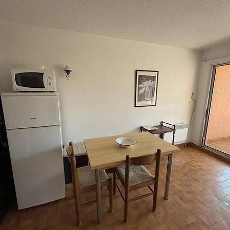 Lumineux T2 Avec Piscine, Loggia Et Parking, 4 Couchages - - Fr-1-388-55 * Argelès-sur-Mer